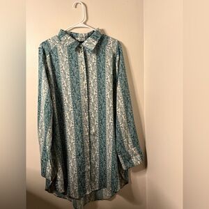 Vici Teal and Cream Patterned Button Down Shirt